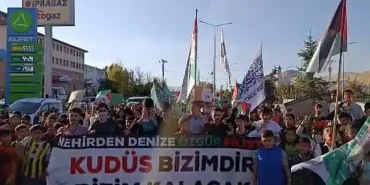 Gazze'ye Destek Yürüyüşü Patnos'ta Yoğun Katılımla Gerçekleşti