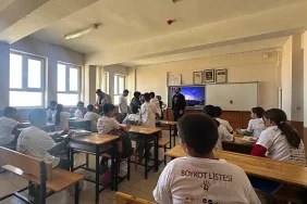 TÜGVA Boztoprak Köyü ziyareti ile öğrencilere destek