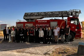 Yangın Eğitimi Patnos İtfaiyesi Öğrencilere Uygulama Yaptı  Ağrı Haber  Patnos Son Dakika Yangın Eğitimi Patnos İtfaiyesi Öğrencilere Uygulama Yaptı